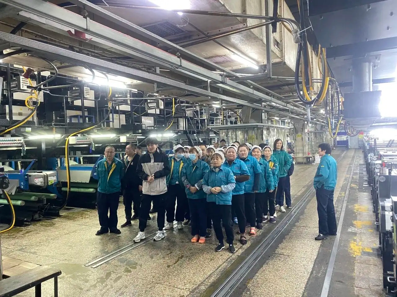 Il-poliester ta 'Changshu iwettaq drill ta' evakwazzjoni ta 'emerġenza